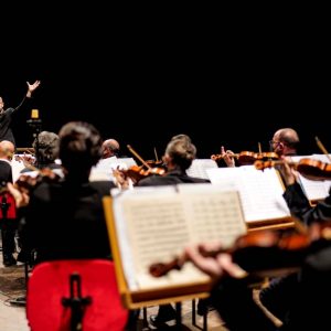 Un grande concerto sinfonico: dalla Settima di Beethoven al virtuosismo di Paganini  e alla rarità di Afredo Piatti