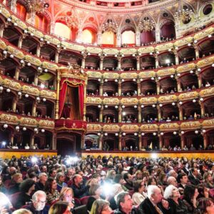 “Inno alla gioia” e alla fratellanza tra i popoli: è il messaggio di pace del  Concerto di Capodanno del Teatro Massimo Bellini di Catania